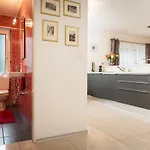 Διαμέρισμα Charming In - 